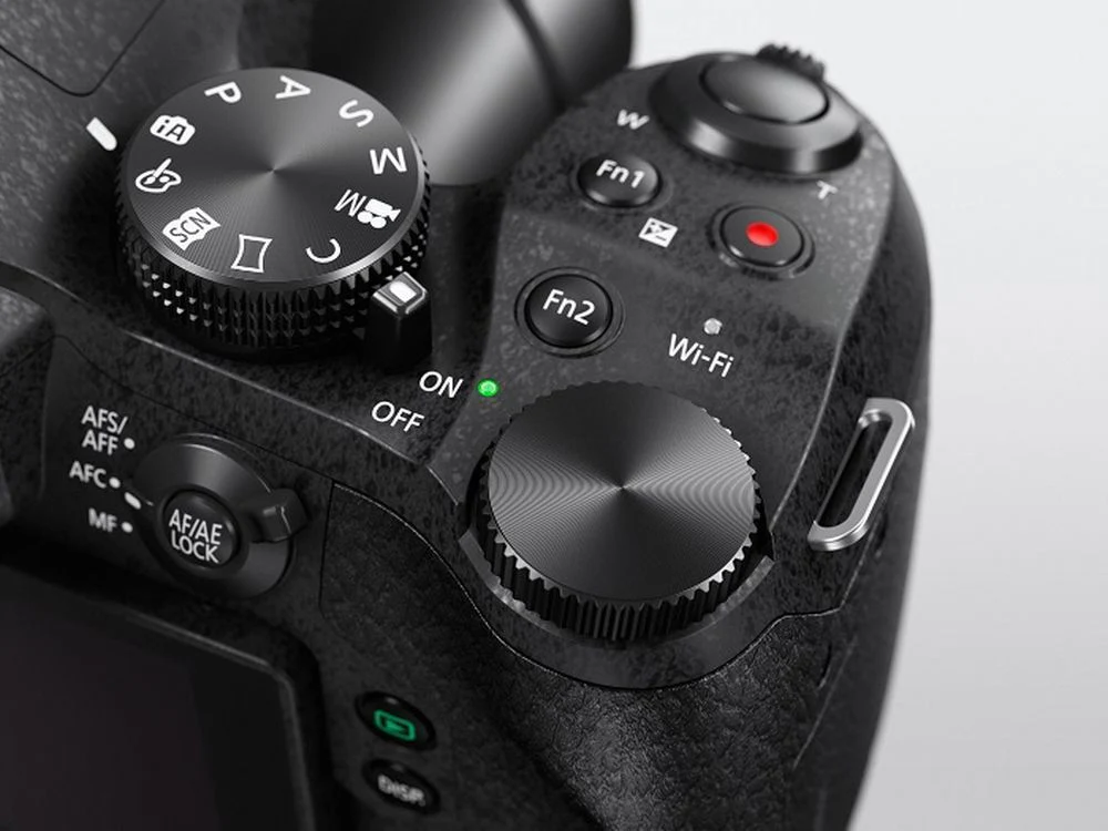 Panasonic FZ300 4K 24x f2.8 Long Zoom Digital Camera (Black) - Image 16