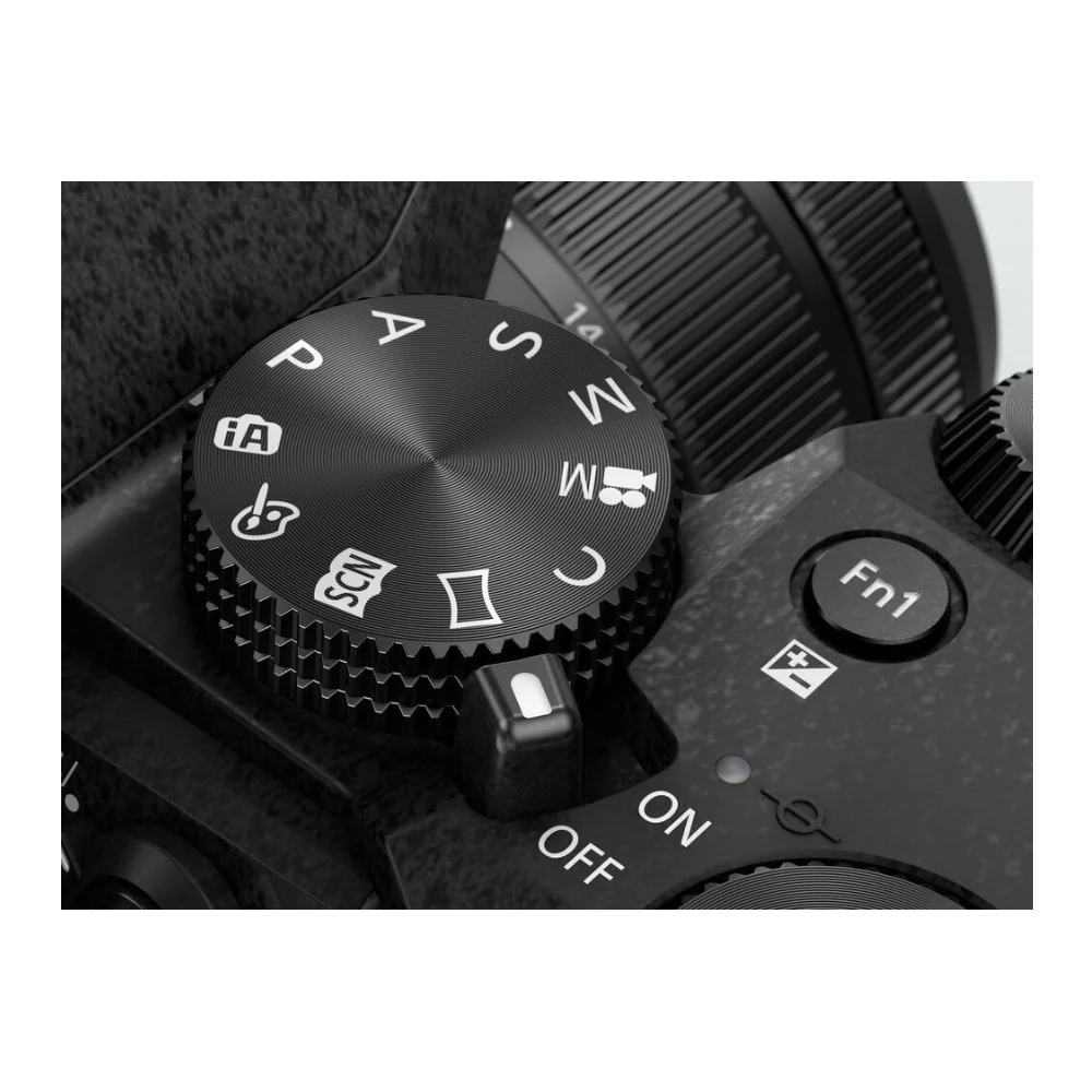 Panasonic LUMIX G7 Mirrorless Camera with 14-140mm Lens (Certified Refurbished) - Image 8