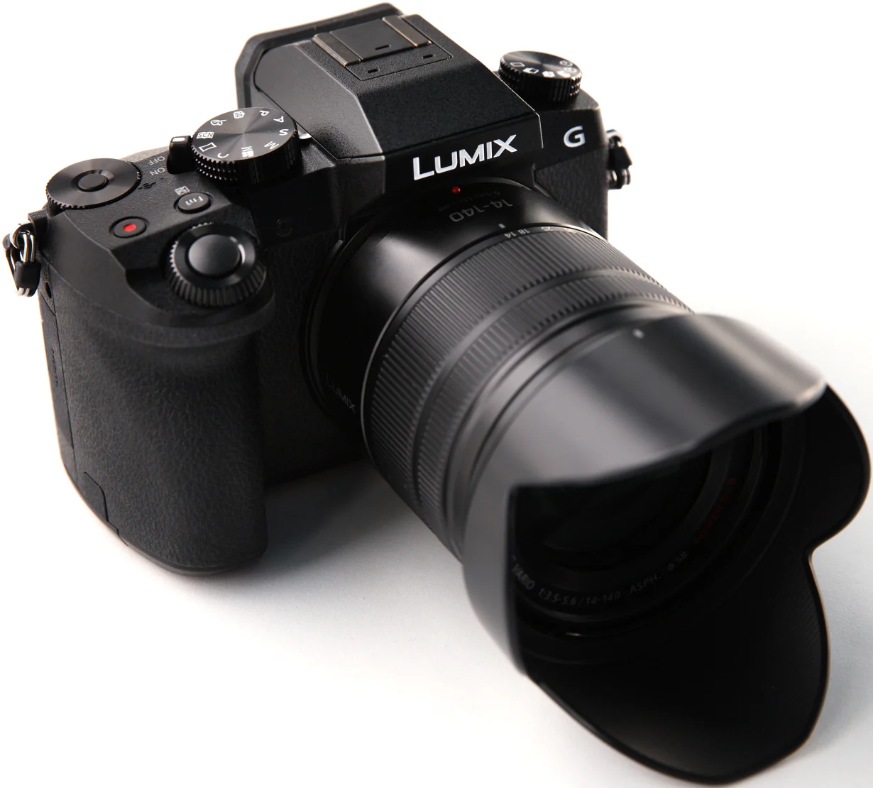 Panasonic Lumix DMC-G7 Dual Lens Kit (14–42mm, 45–150mm) (Open Box) - Image 15