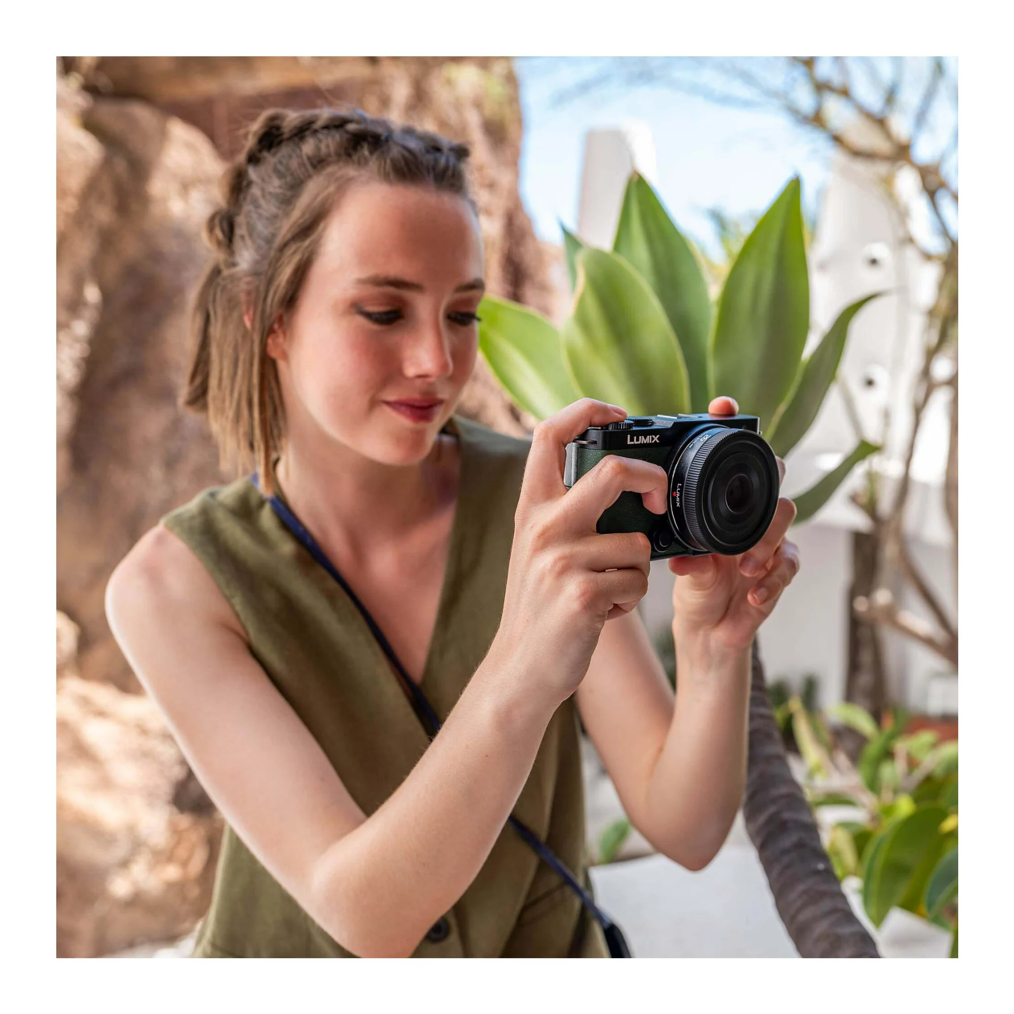 Panasonic Lumix S 26mm f/8 Lens, S-R26, Black (Certified Refurbished) - Image 7