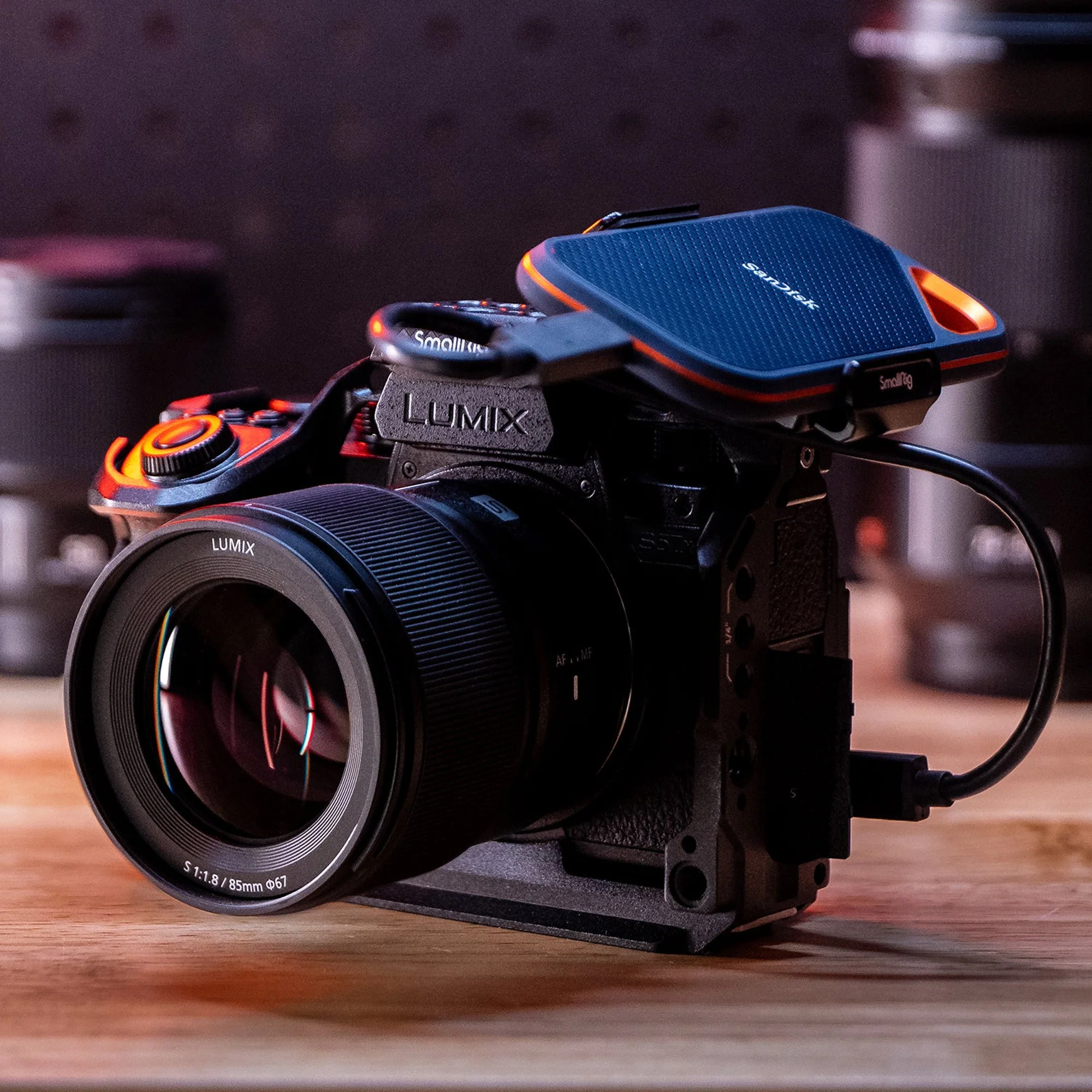 Panasonic Lumix S5 IIX 24.2MP FF Mirrorless Camera with S 50mm f/1.8 Lens and RS 3 Mini Gimbal - Image 7
