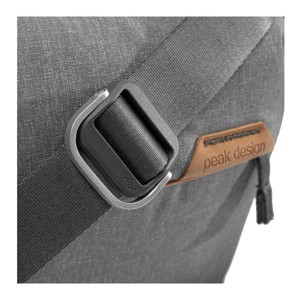 Peak Design 6L Everyday Sling v2 (Ash) - Image 4