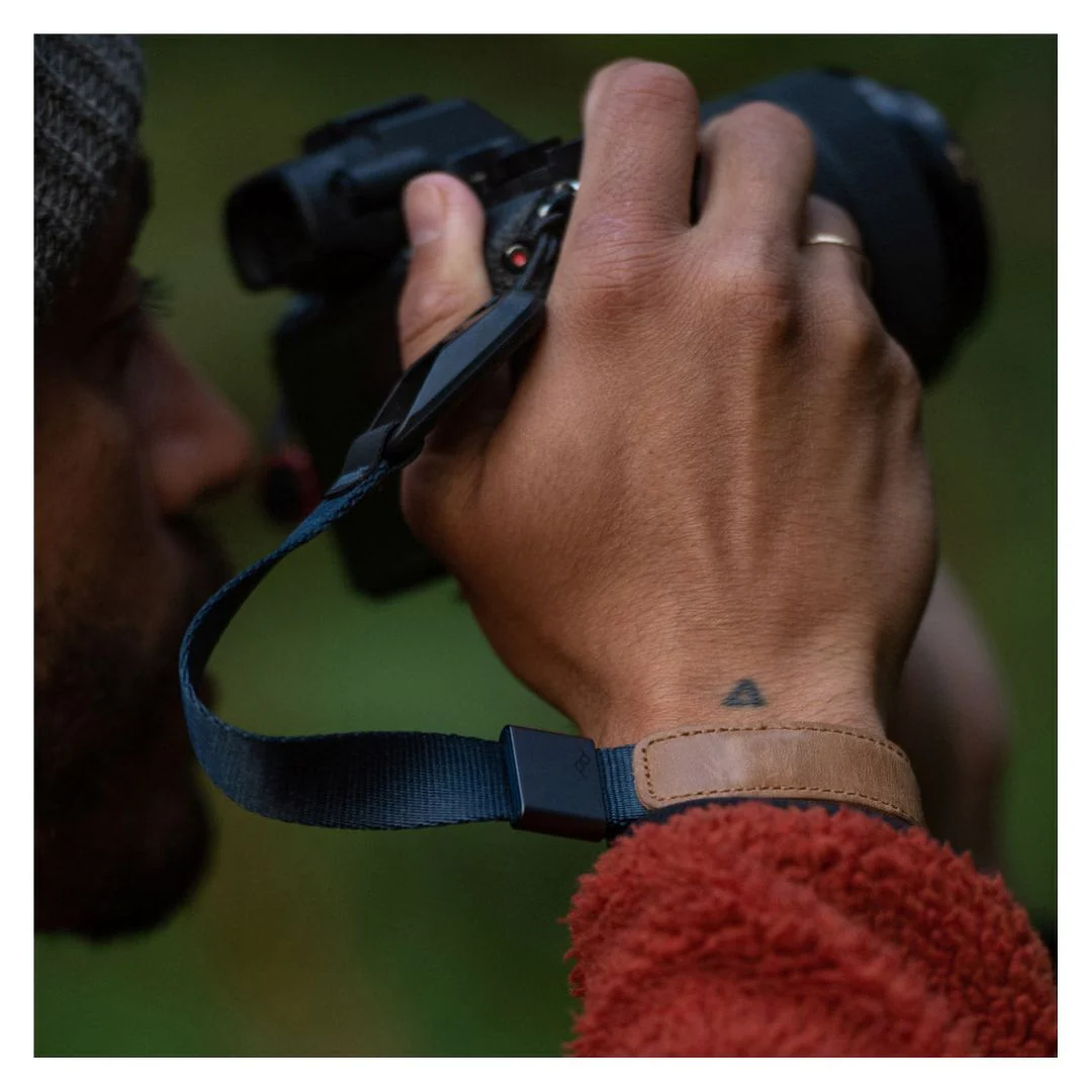 Peak Design Cuff Camera Wrist Strap with Magnetic Clasp and Upgraded Webbing (Midnight Blue) - Image 4