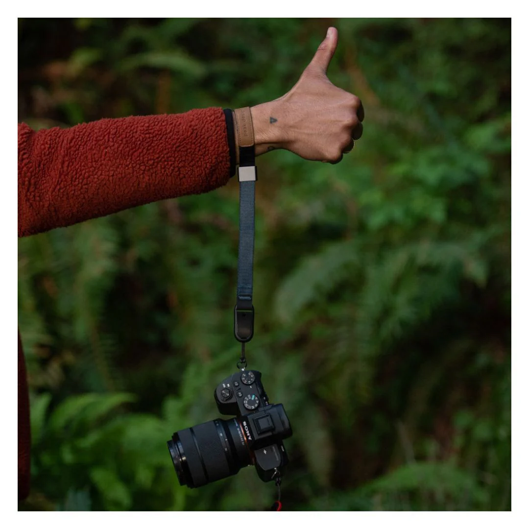 Peak Design Cuff Camera Wrist Strap with Magnetic Clasp and Upgraded Webbing (Midnight Blue) - Image 5