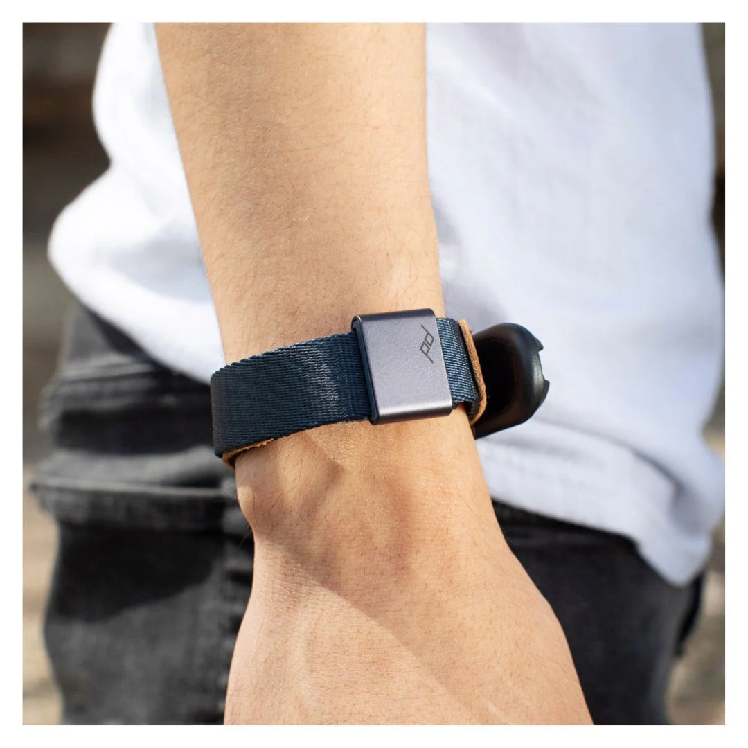 Peak Design Cuff Camera Wrist Strap with Magnetic Clasp and Upgraded Webbing (Midnight Blue) - Image 7