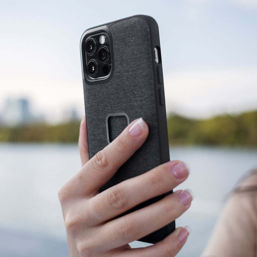 Peak Design Mobile Everyday Case for iPhone 14 with SlimLink Mounting and Nylon Shell (Charcoal) - Image 5