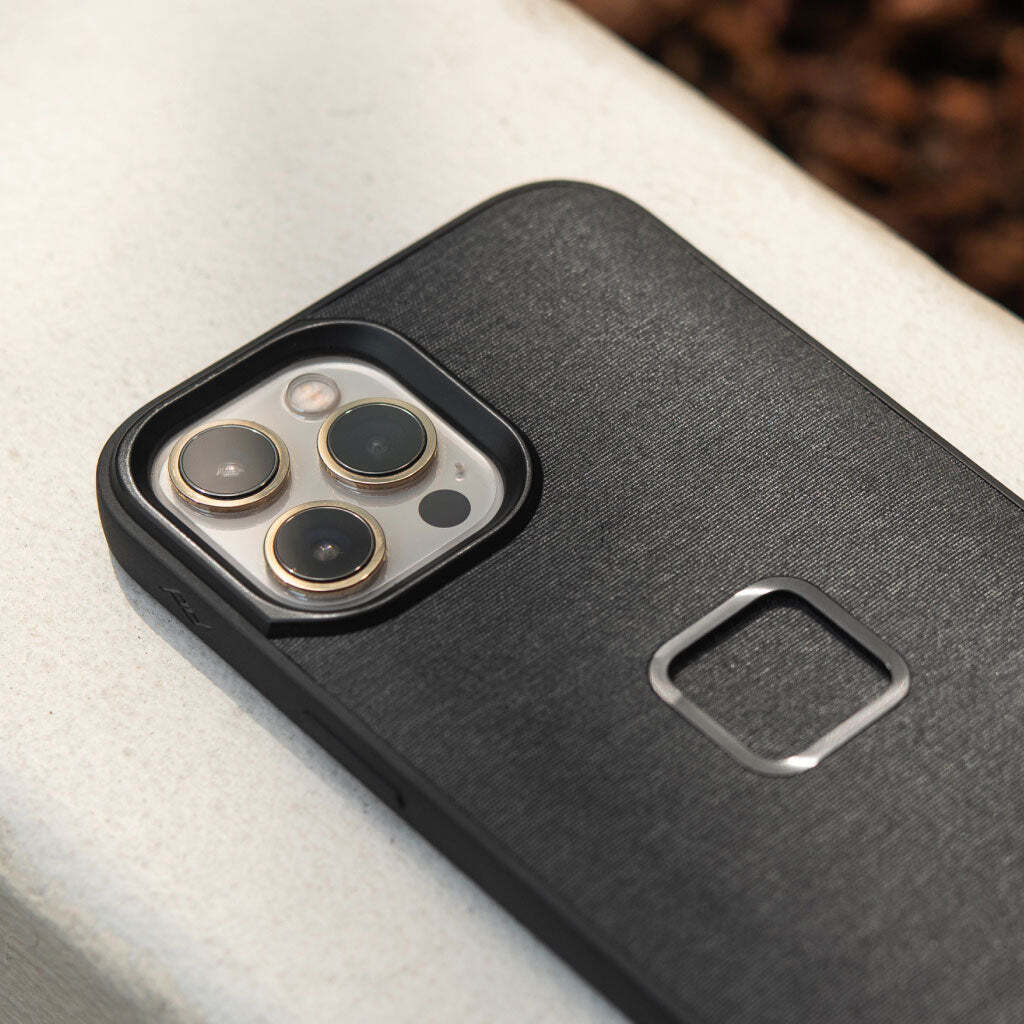 Peak Design Mobile Everyday Case for iPhone 14 with SlimLink Mounting and Nylon Shell (Charcoal) - Image 6