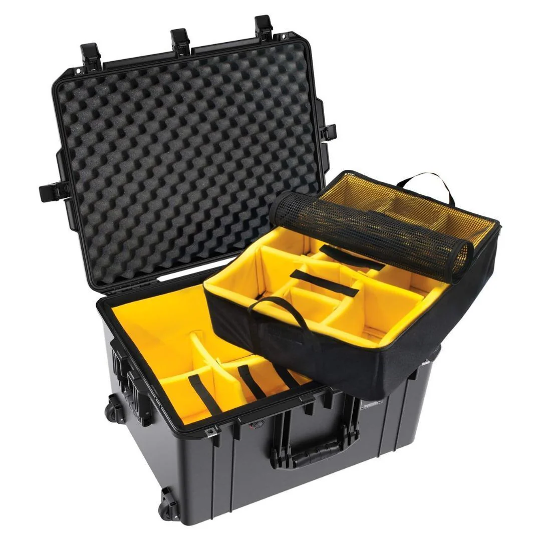 Pelican 1637 Air Case with Divider Insert, Integrated Wheels, and Press and Pull Latches (Black) - Image 3