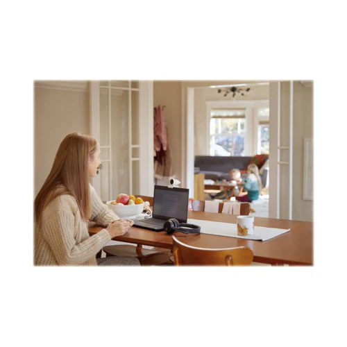 Poly Studio P5 Webcam with Voyager 4220 UC Headset Kit - Image 8