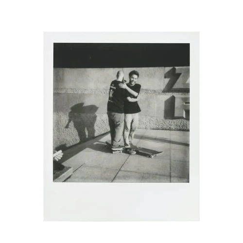 Polaroid Originals Black & White Instant Film for 600 Cameras (8 Exposures) - Image 11
