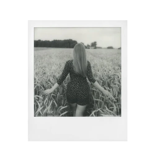 Polaroid Originals Black & White Instant Film for 600 Cameras (8 Exposures) - Image 8