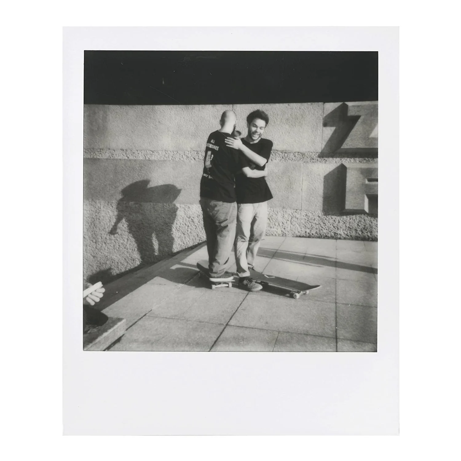 Polaroid Originals Black and White Instant Film for 600 Cameras (32 Exposures) Bundle - Image 10