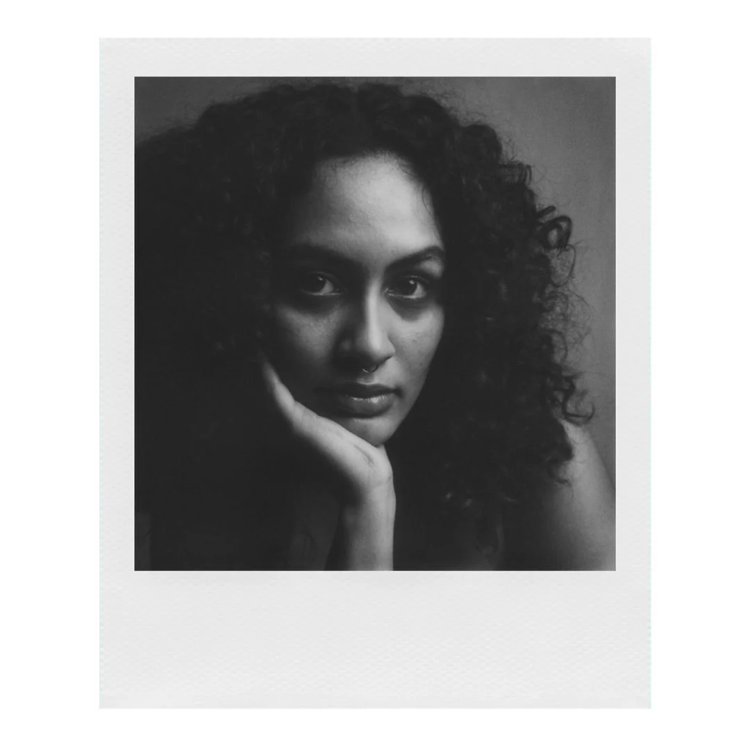 Polaroid B and W 600 Film Monochrome Frames Limited Edition Film Pack with 8 Frames - Image 6