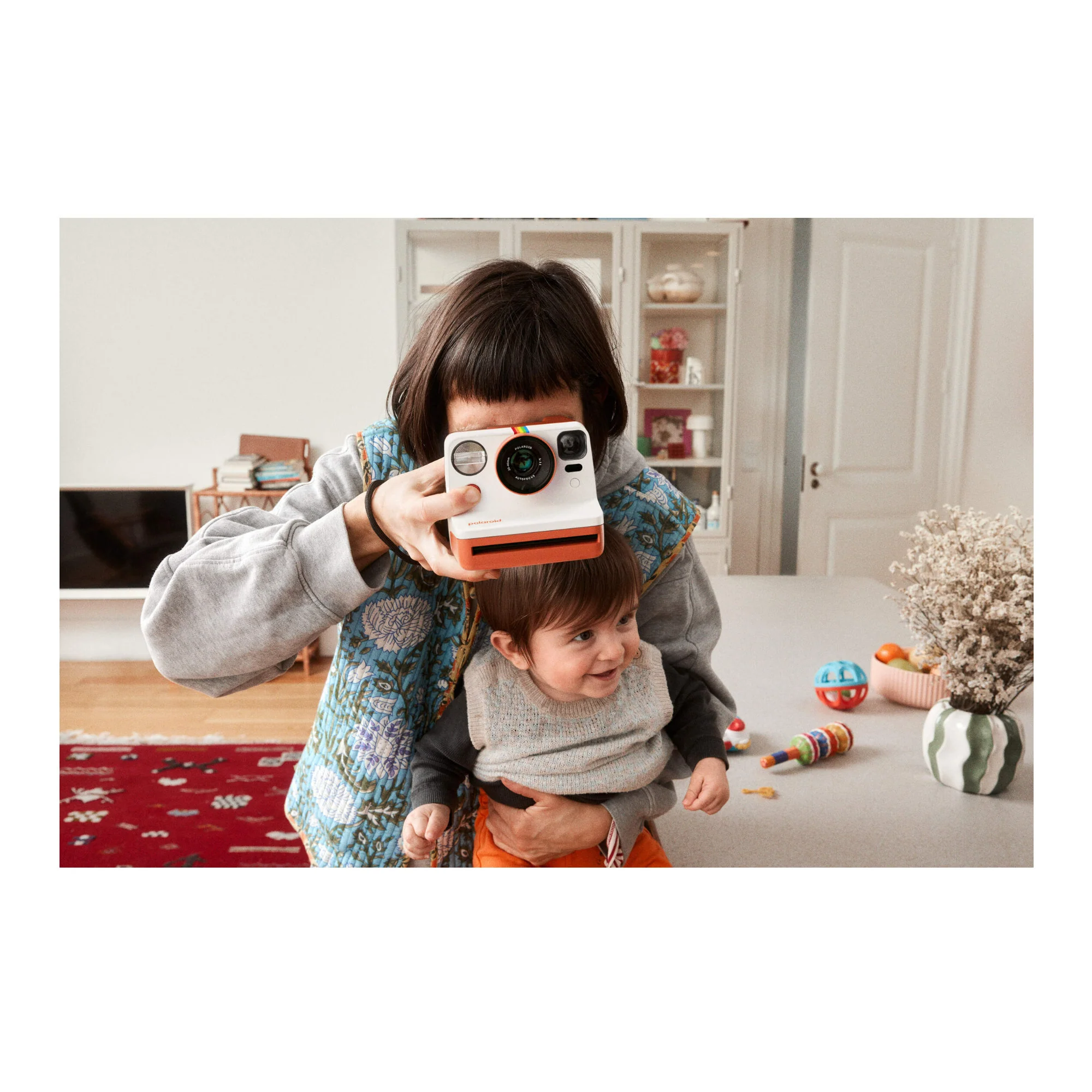 Polaroid Now Generation 3 Analog Instant Camera with Two-Lens Autofocus System (Coral) - Image 7