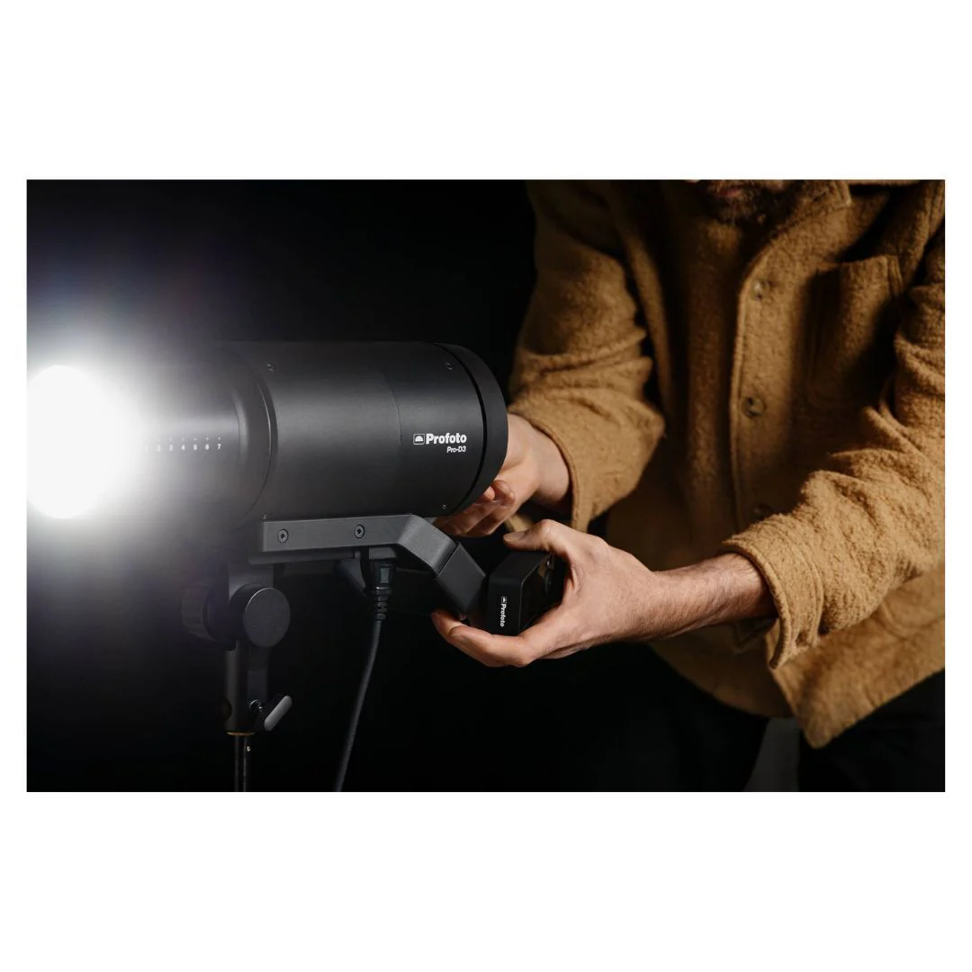 Profoto Pro-D3 Industrial-Grade Monolight with Fast Recycling Time and 3 Flash Modes (750W, 2-Pack) - Image 7