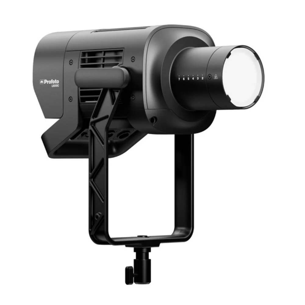 Profoto L600C LED Light  Ultra-Wide CCT with Flicker-Free Dimming (Black) - Image 3