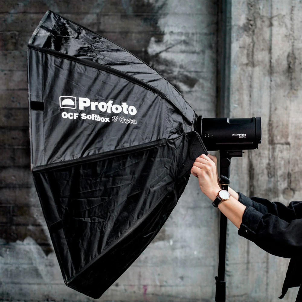 Profoto B10X Plus Off-Camera Flash and Continuous Light with 3-Feet Softbox Octa Bundle - Image 6