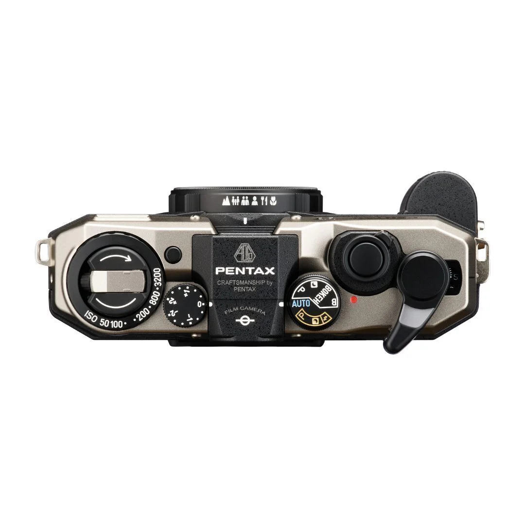 Pentax 17 F3.5 Half-Frame Camera (Dark Silver) with Gold 200 Film Bundle - Image 3