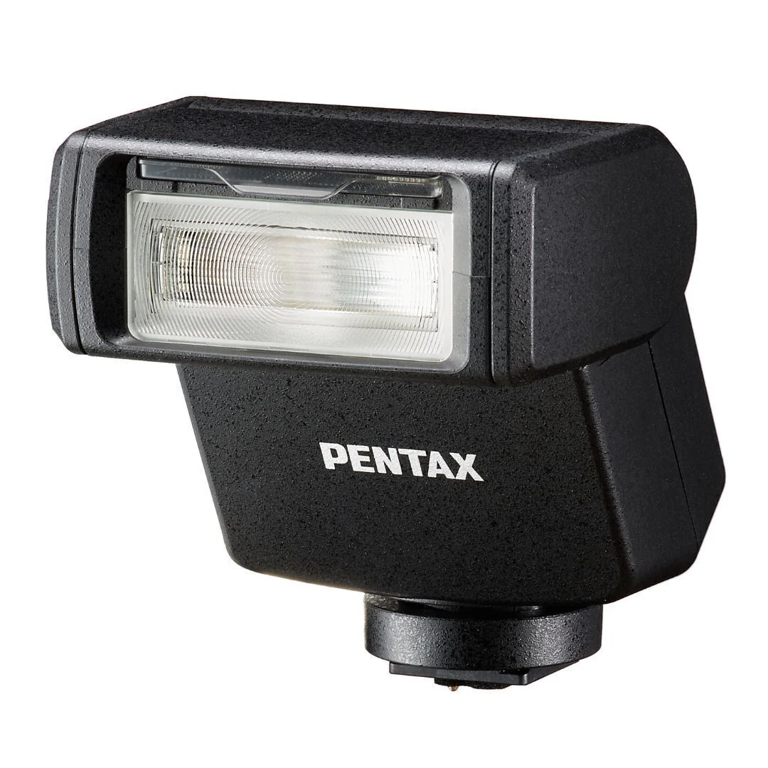 PENTAX AF180FG Auto Flash with Built-In Wide-Angle Panel and Weather-Resistant Construction (Black) - Image 2