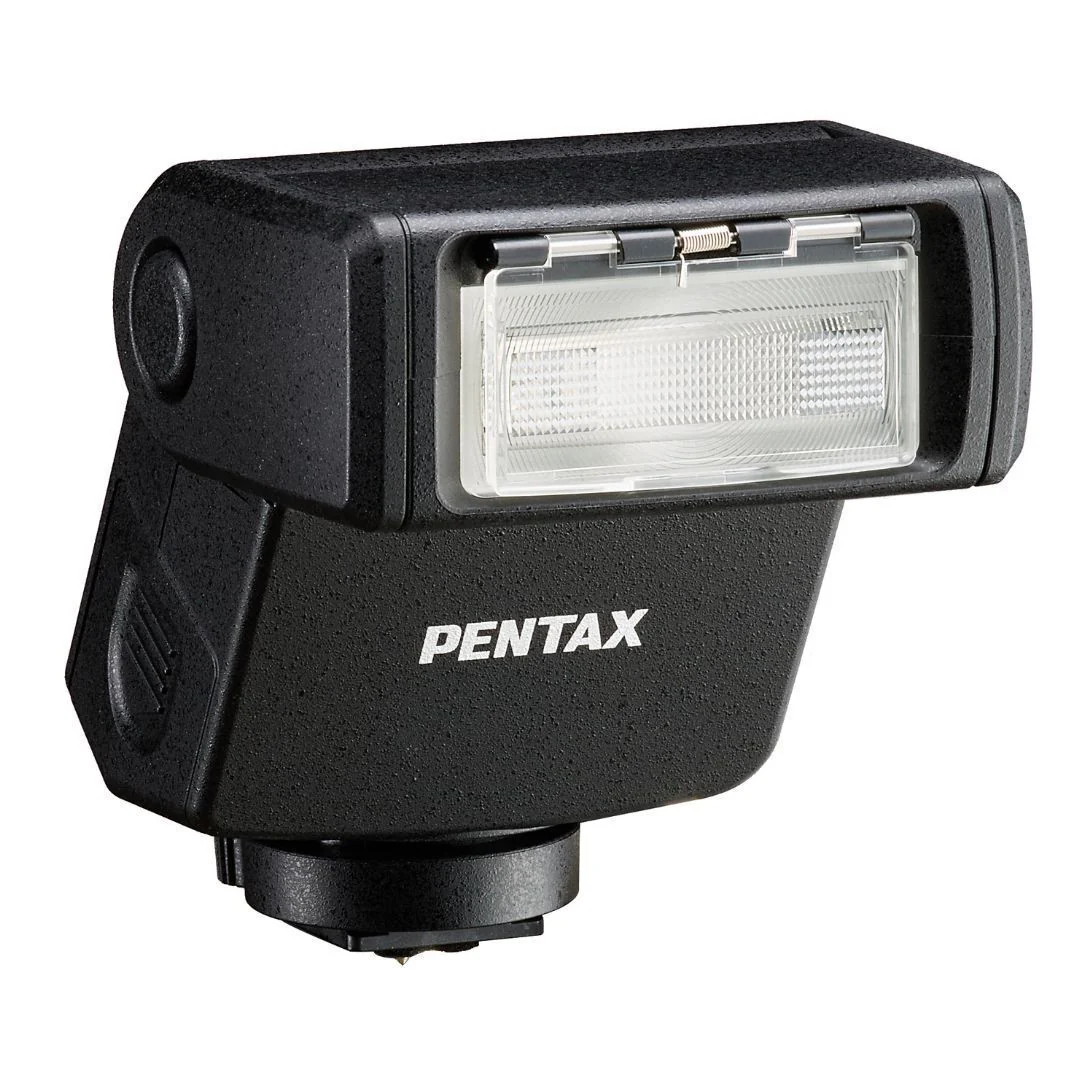 PENTAX AF180FG Auto Flash with Built-In Wide-Angle Panel and Weather-Resistant Construction (Black) - Image 3