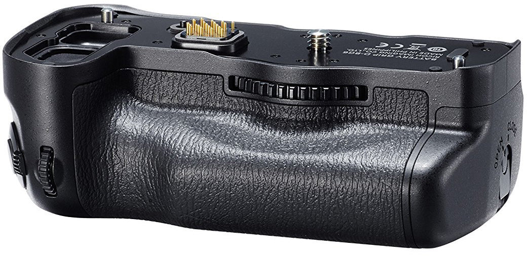 Pentax K-1 Mark II DSLR Camera with 28-105mm Lens with D-BG6 Battery Grip for K-1 DSLR Cameras - Image 3