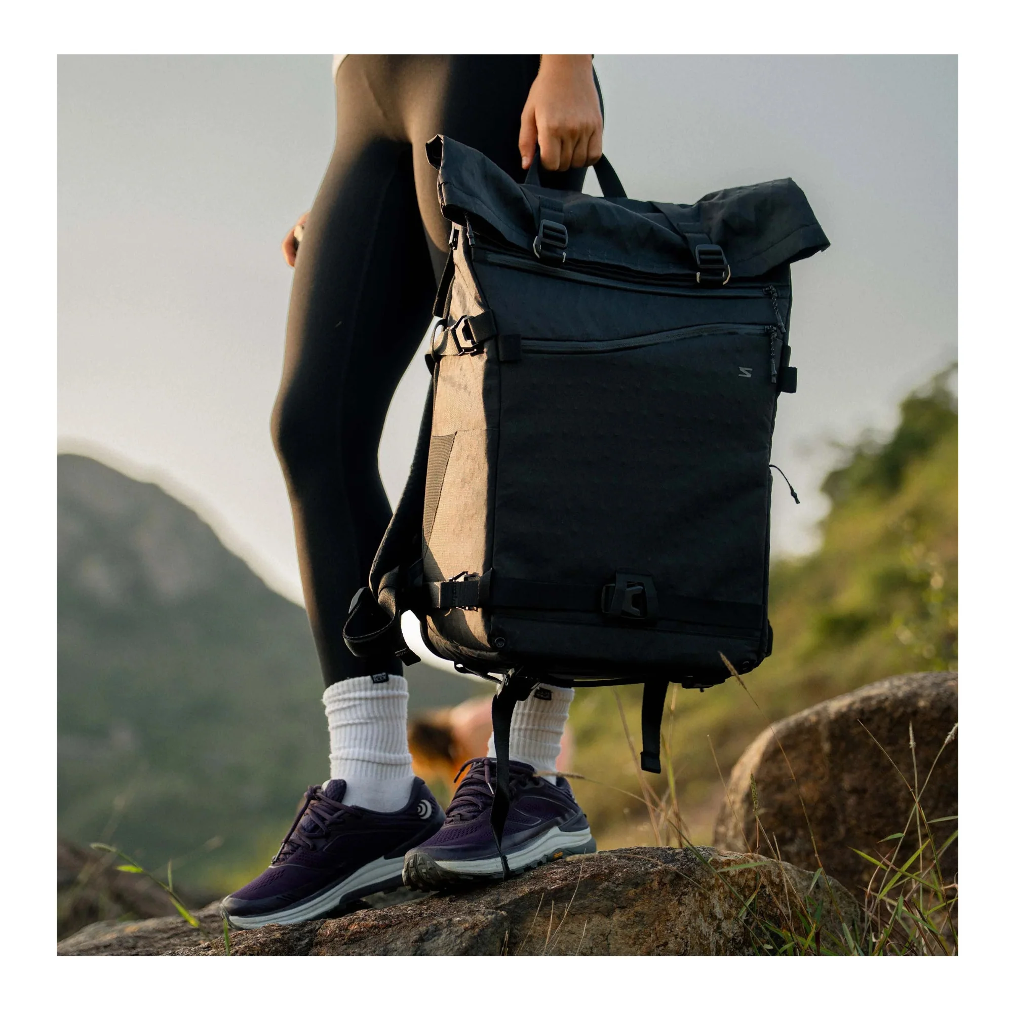 Sakk Gear Rolltop Ranger Water-resistant Camera Backpack (25L, Black) - Image 9