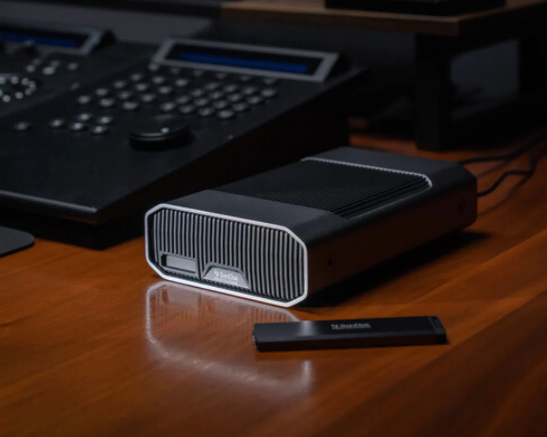 SanDisk Professional 8TB G-Drive Project with Thunderbolt 3 SanDisk Professional SSD Mag 2TB - Image 4