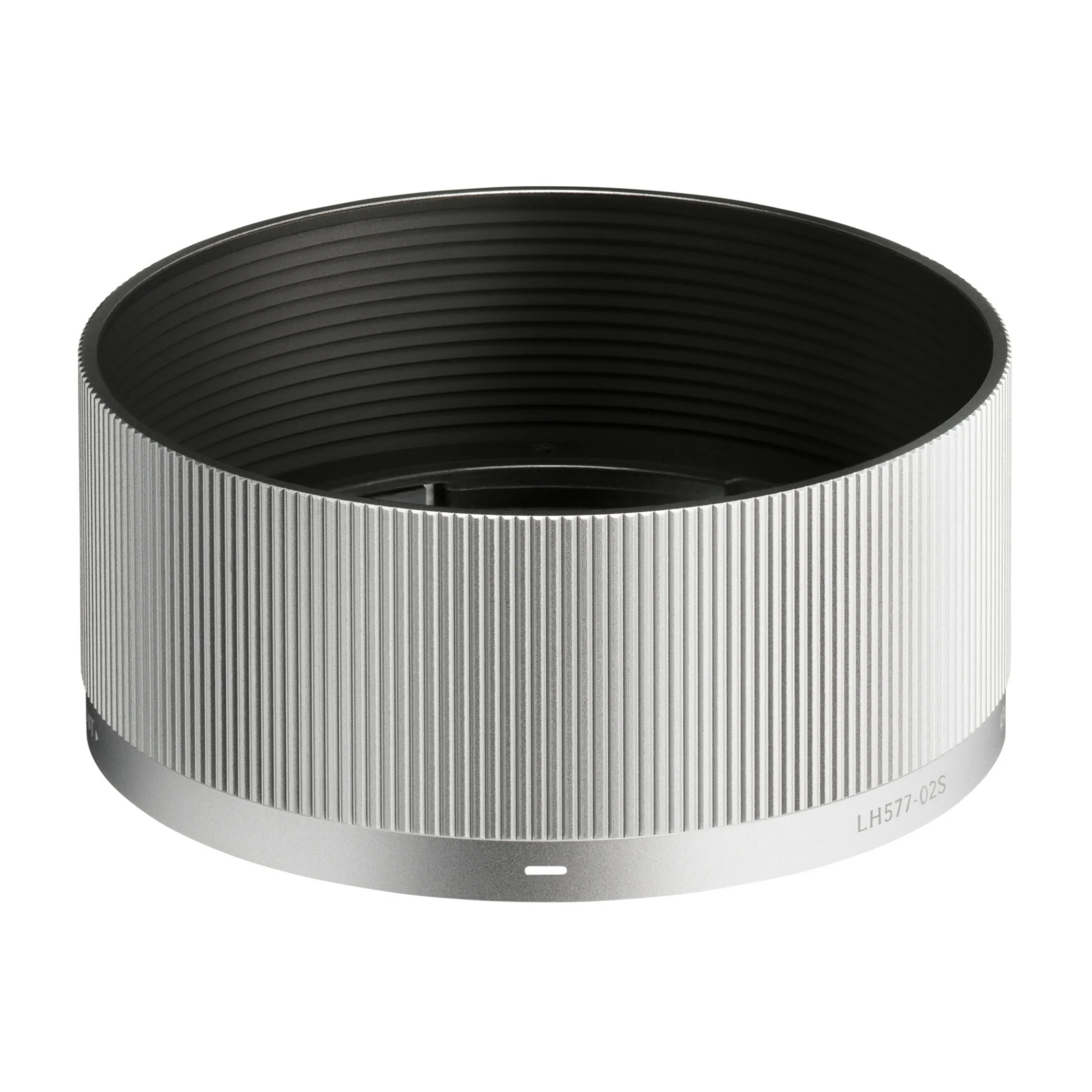 Sigma 45mm F2.8 DG Full Frame Silver Contemporary Lens for L Mount Bundle - Image 5