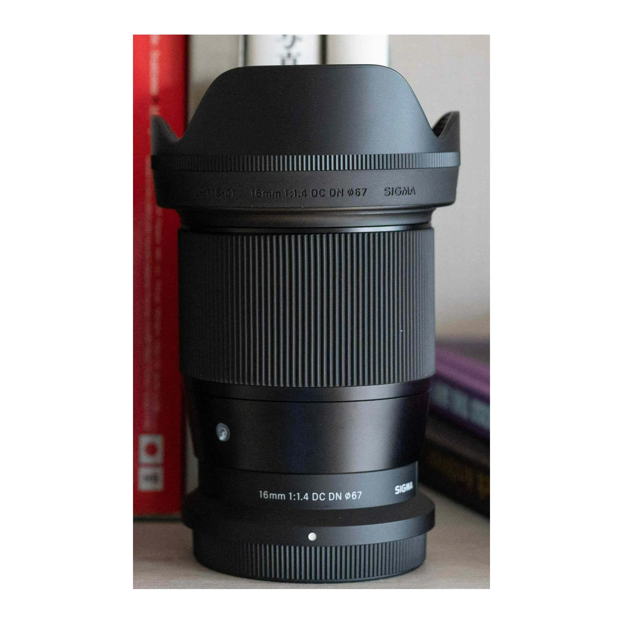 Sigma 16 mm F1.4 DC DN Contemporary Lens for Nikon Z Mount Mirrorless Camera with LH716-01 Lens Hood - Image 2