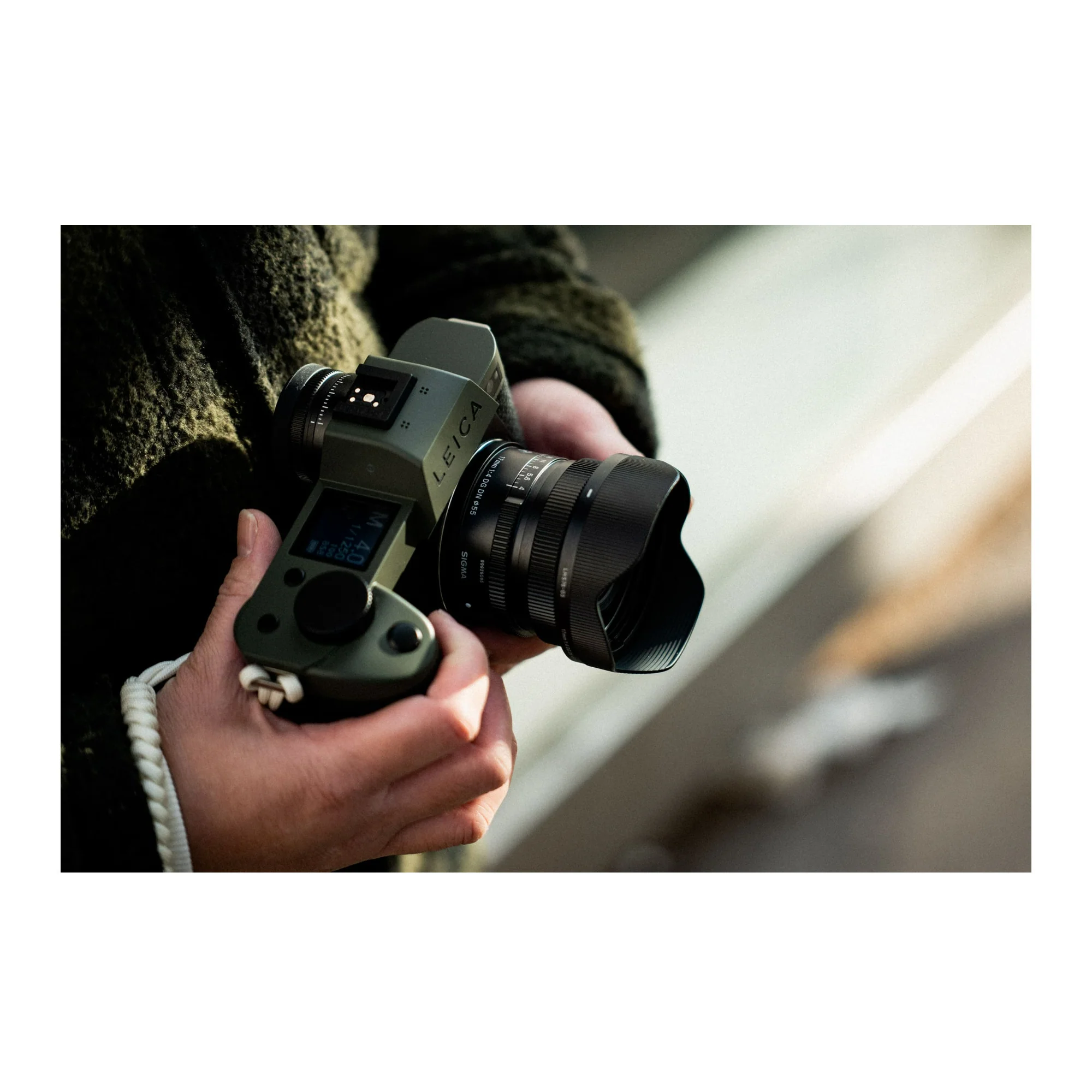 Sigma 17mm F4 DG DN Contemporary Series Ultra-Wide-Angle Lens for Sony E Mount with Cap and Hood - Image 2
