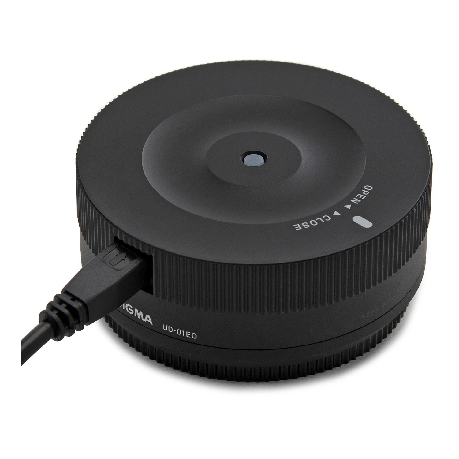 Sigma 35mm f/1.4 DG HSM ART Lens for Nikon with USB Dock and 64GB SD Card Bundle - Image 3