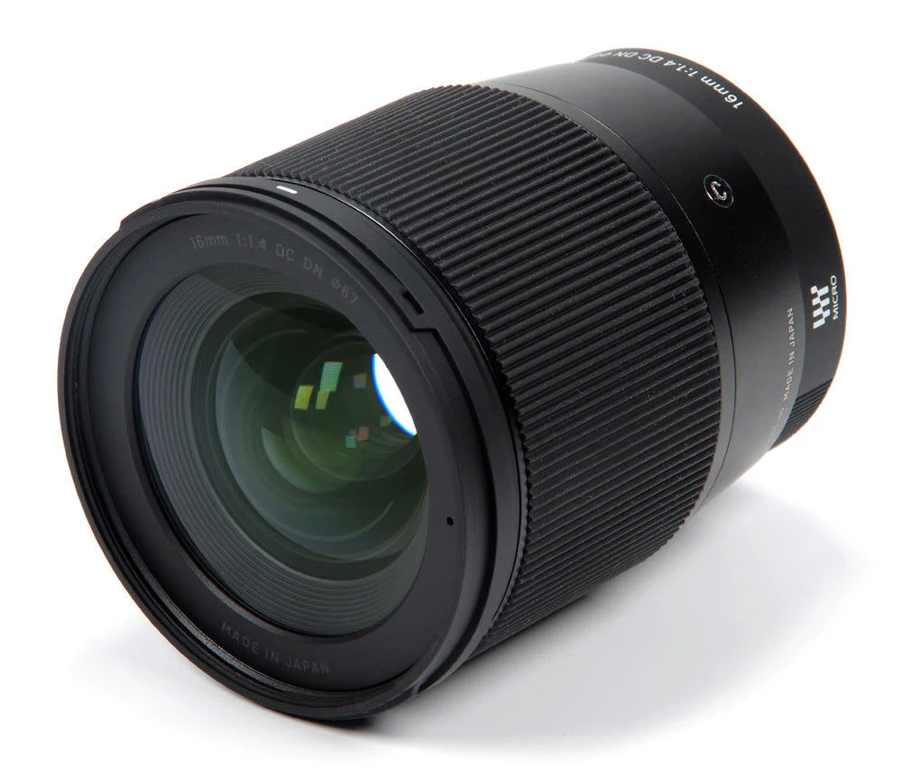 Sigma 16mm f/1.4 DC DN Contemporary Lens for Micro Four Thirds with 64GB Card and Pouch Bundle - Image 10