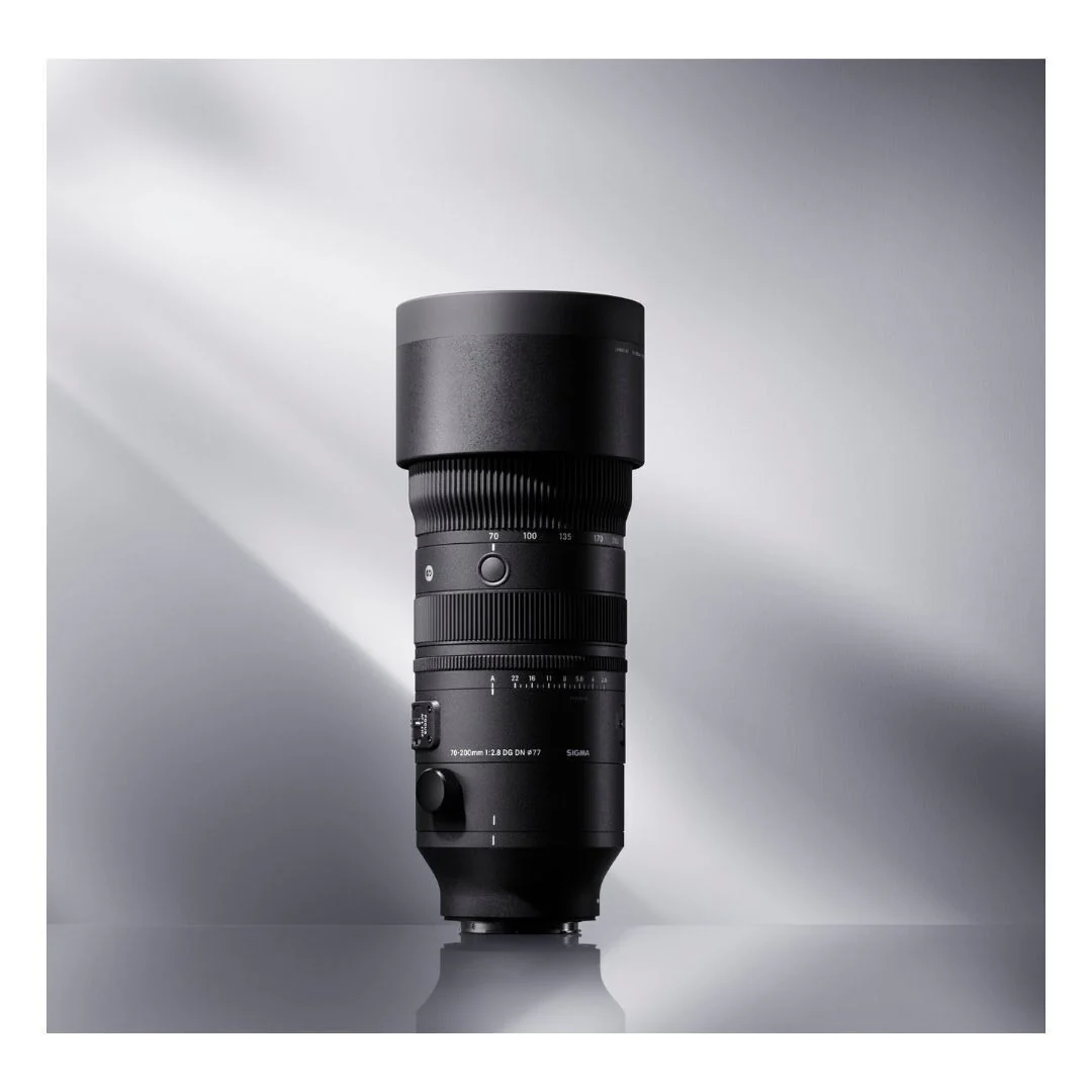 SIGMA 70-200 mm F2.8 DG DN OS Sports for Leica L-Mount with 1TB Portable Hard Drive Bundle - Image 7