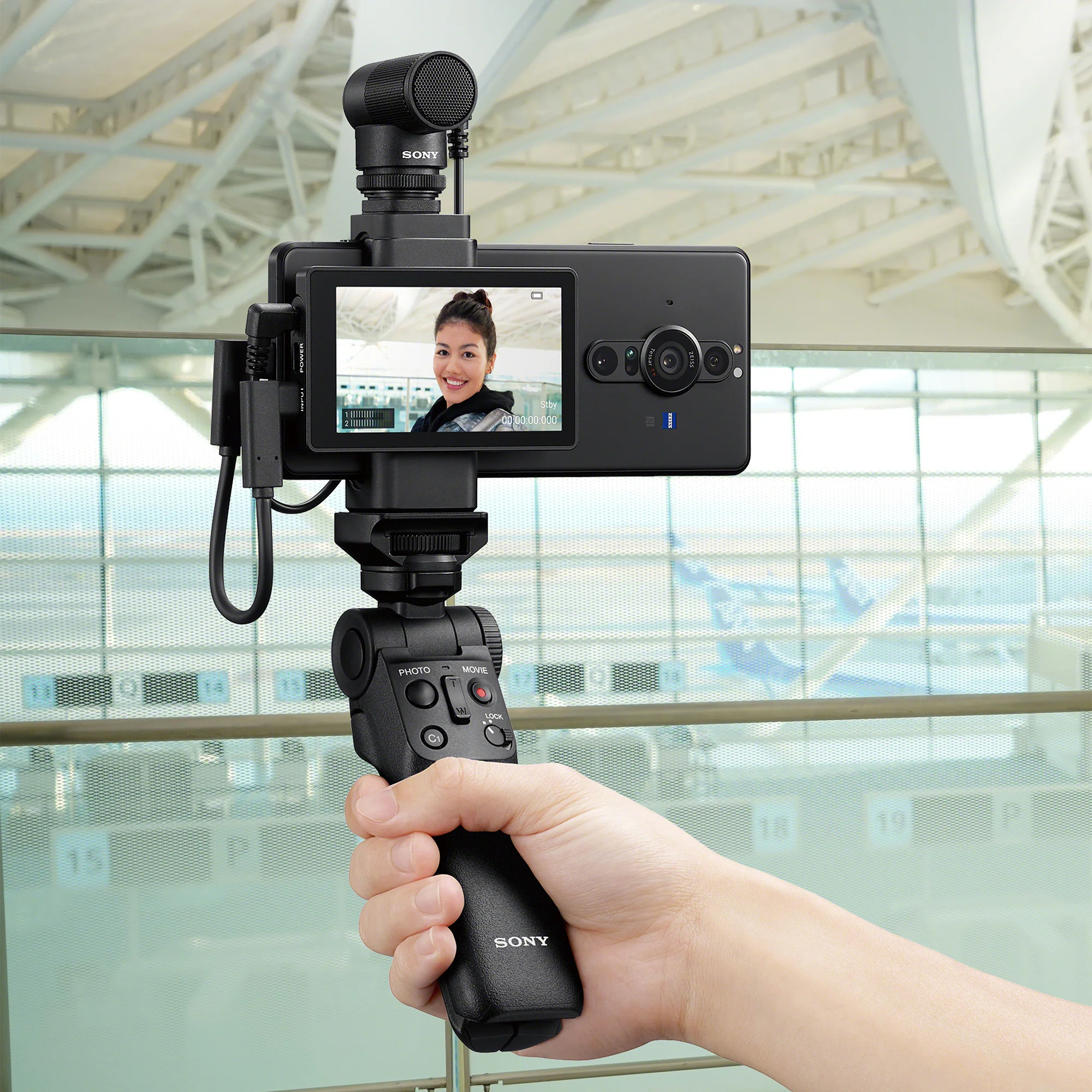 Sony Vlogger Shotgun Microphone, MI (Multi-interface) Shoe (ECM-G1) - Image 13