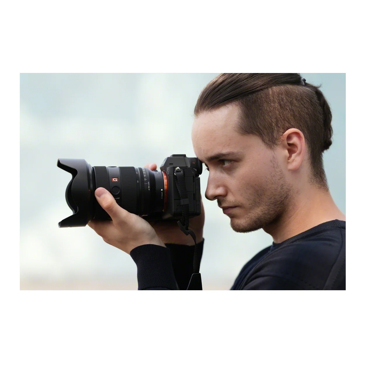 Sony Alpha a7R V Full-Frame Mirrorless Interchangeable Lens Camera Body - Image 10