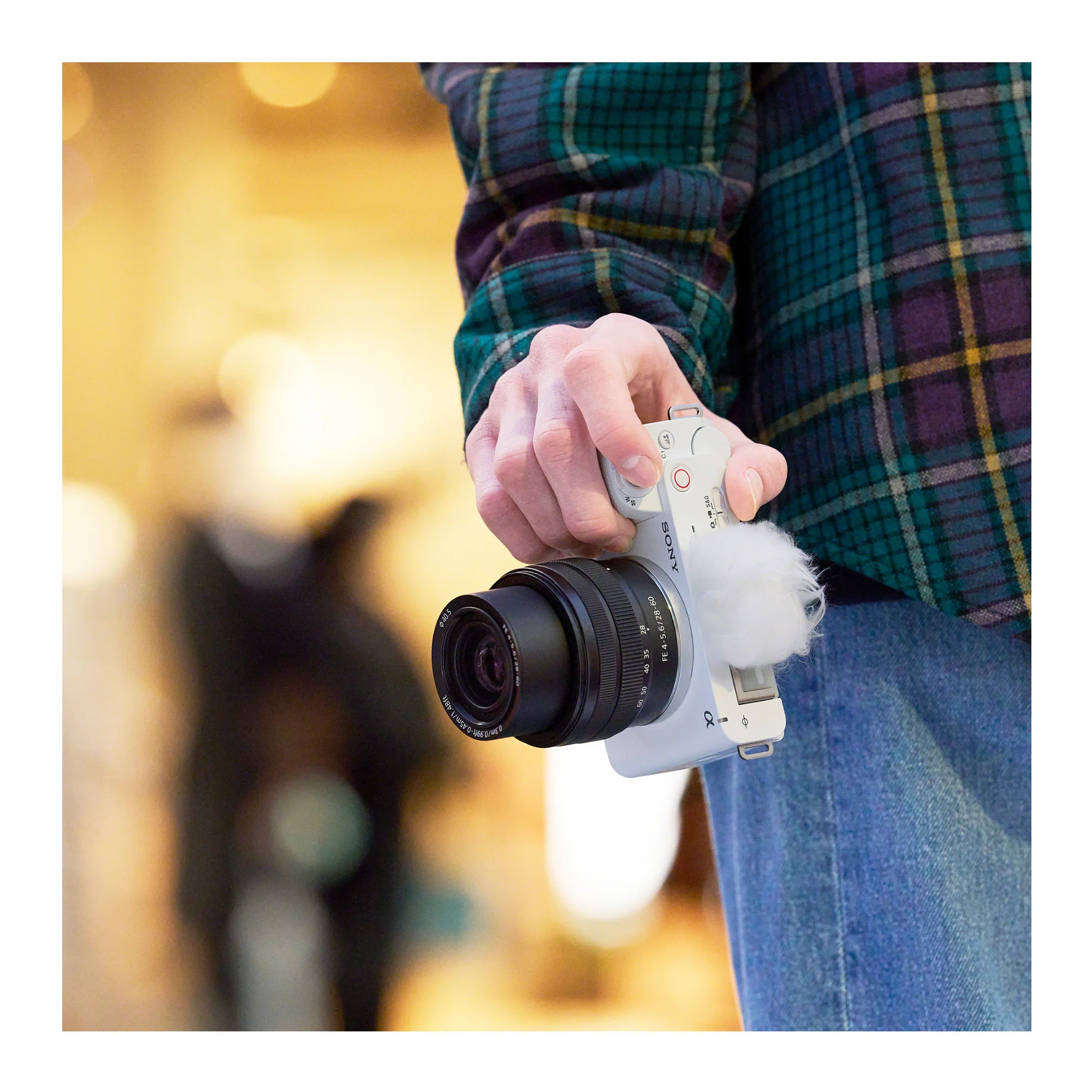 Sony Alpha ZV-E1 Full-frame Mirrorless Vlog Camera with 28-60mm Lens (ILCZV-E1/B, White) Bundle - Image 15