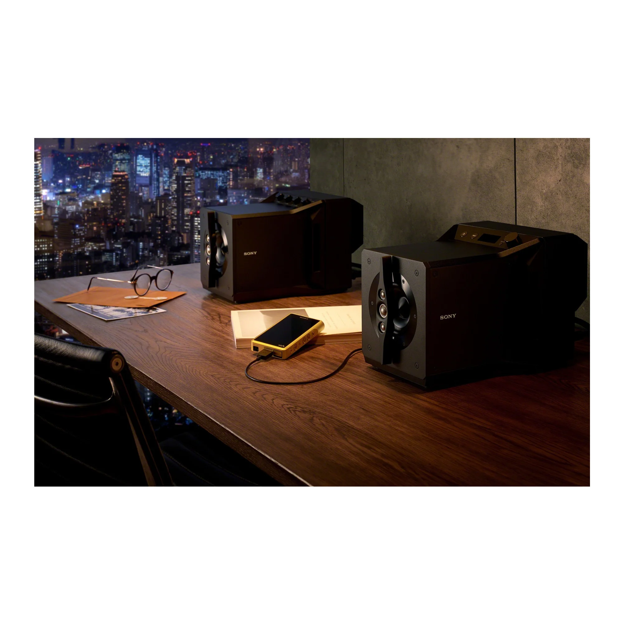 Sony SA-Z1 Signature Series Hi-Res Near Field Powered Speaker System (Black) - Image 9
