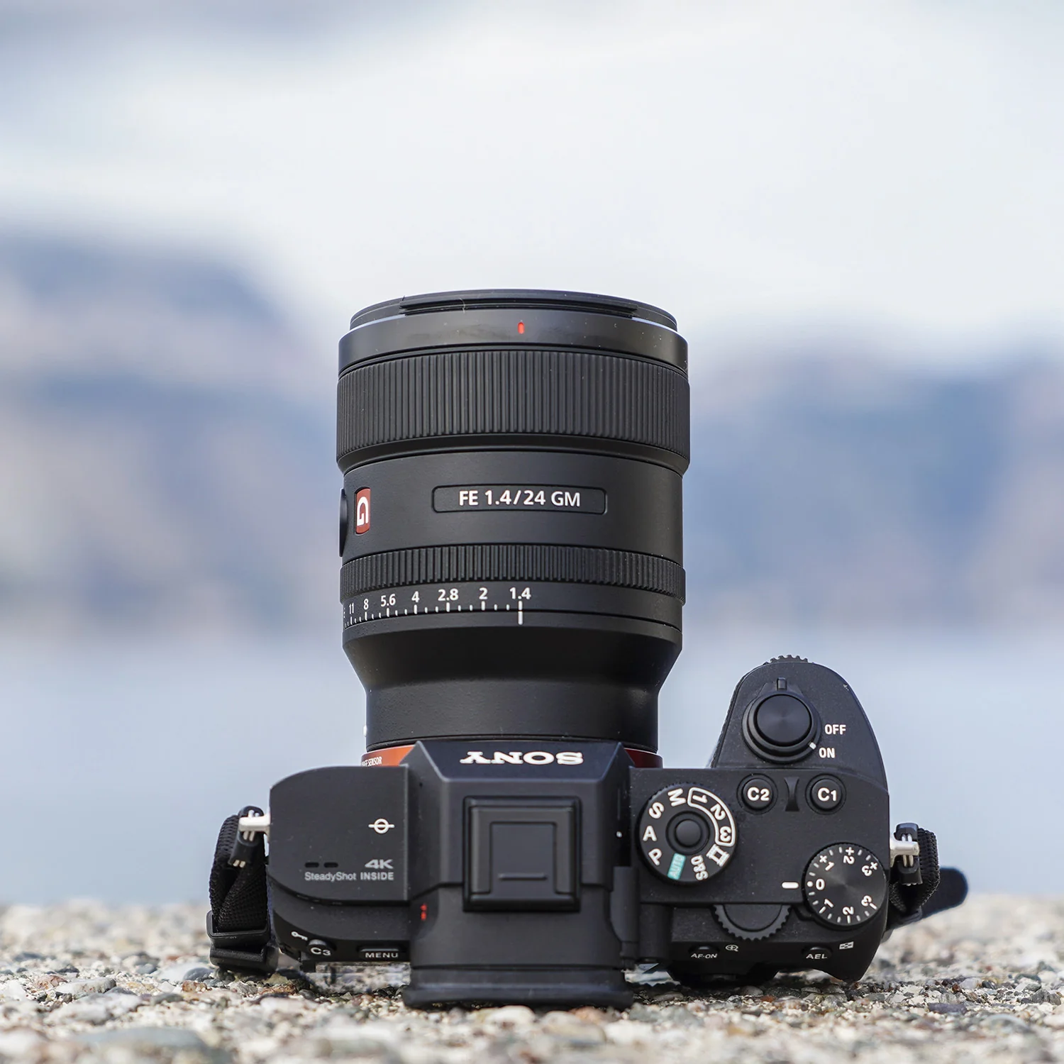 Sony Alpha FE 24mm f/1.4 GM Lens with Software Suite and Accessory Bundle - Image 6