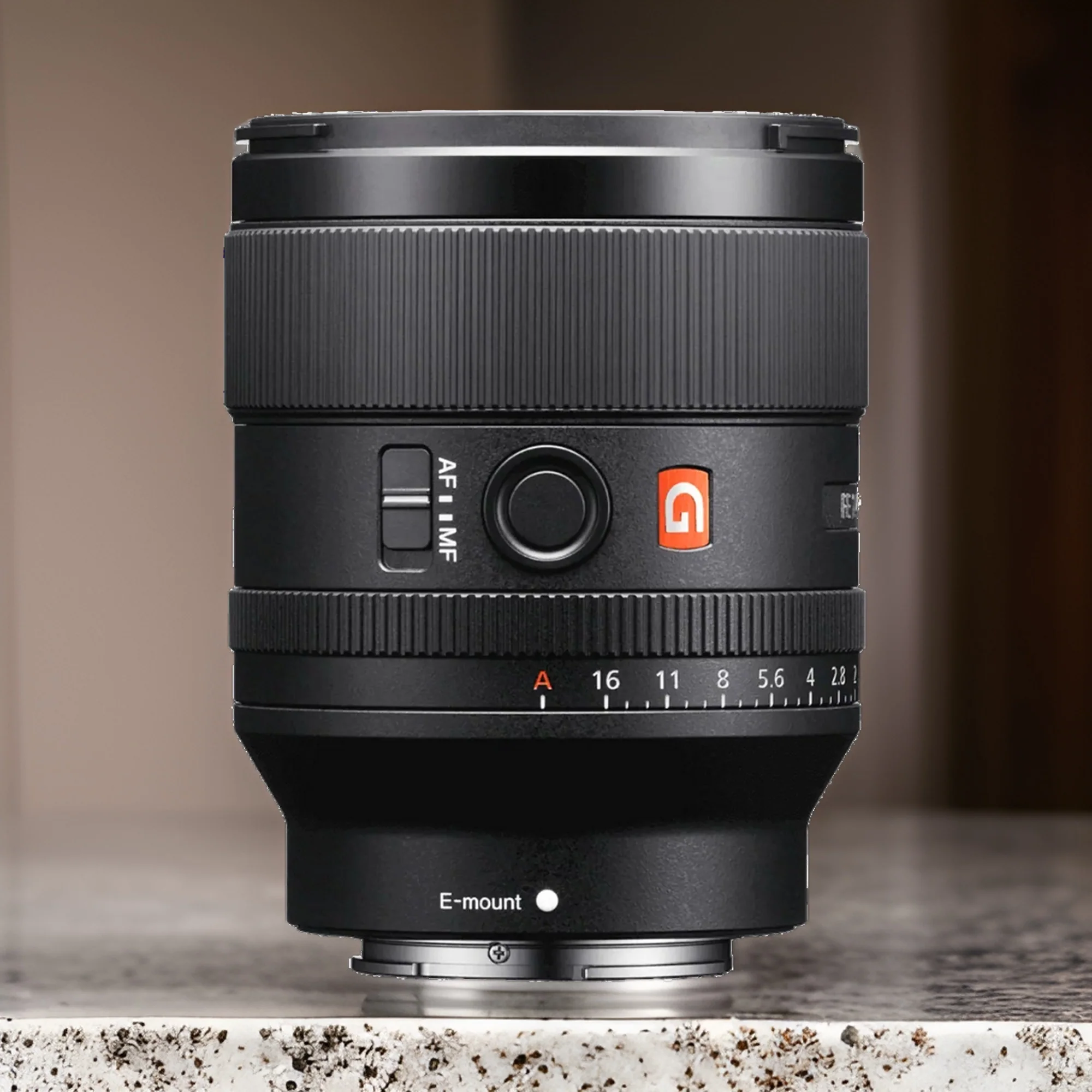 Sony FE 35mm f/1.4 GM Full-Frame Wide Angle G Master Lens with Editing Software, 64GB SD Card Bundle - Image 6