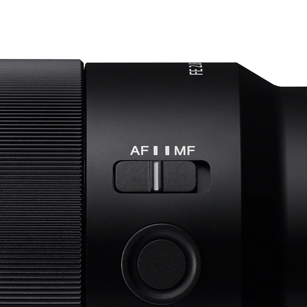 Sony SEL50M28 FE 50mm f/2.8 Macro Lens and 64GB SD Card - Image 5