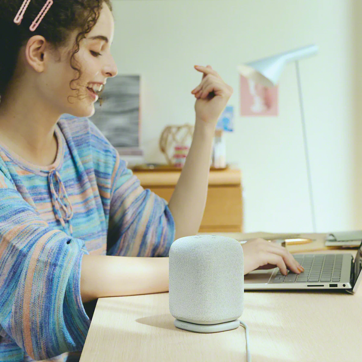 Sony LinkBuds Wireless Portable Bluetooth Speaker (Light Gray) - Image 10