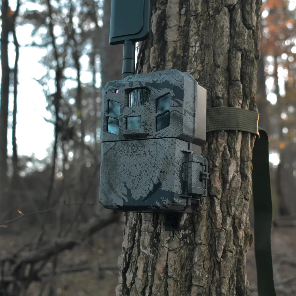Spartan GoLive3 4G/LTE Multi-Carrier Trail Camera (Areus Camo) with Accs. Bundle - Image 4