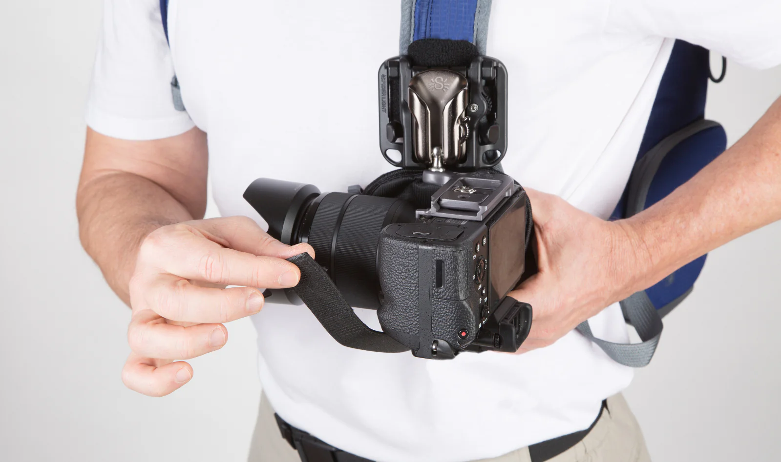 Spider Holster SpiderLight Backpacker Kit and Deluxe Photo Accessory Bundle - Image 13