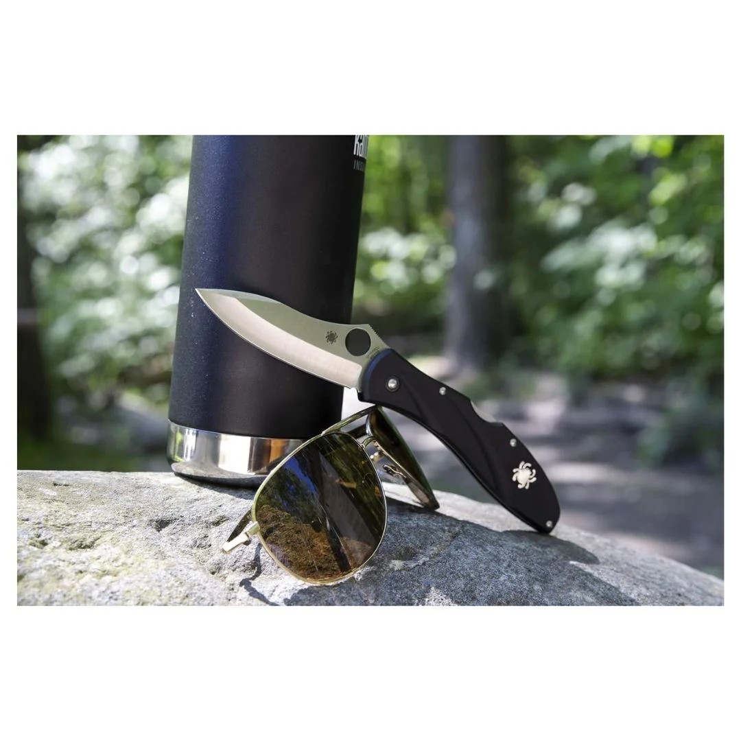 Spyderco Centofante 3 VG-10 Steel Hollow Ground Blade Knife with Thin-Profile FRN Handle (Black) - Image 7