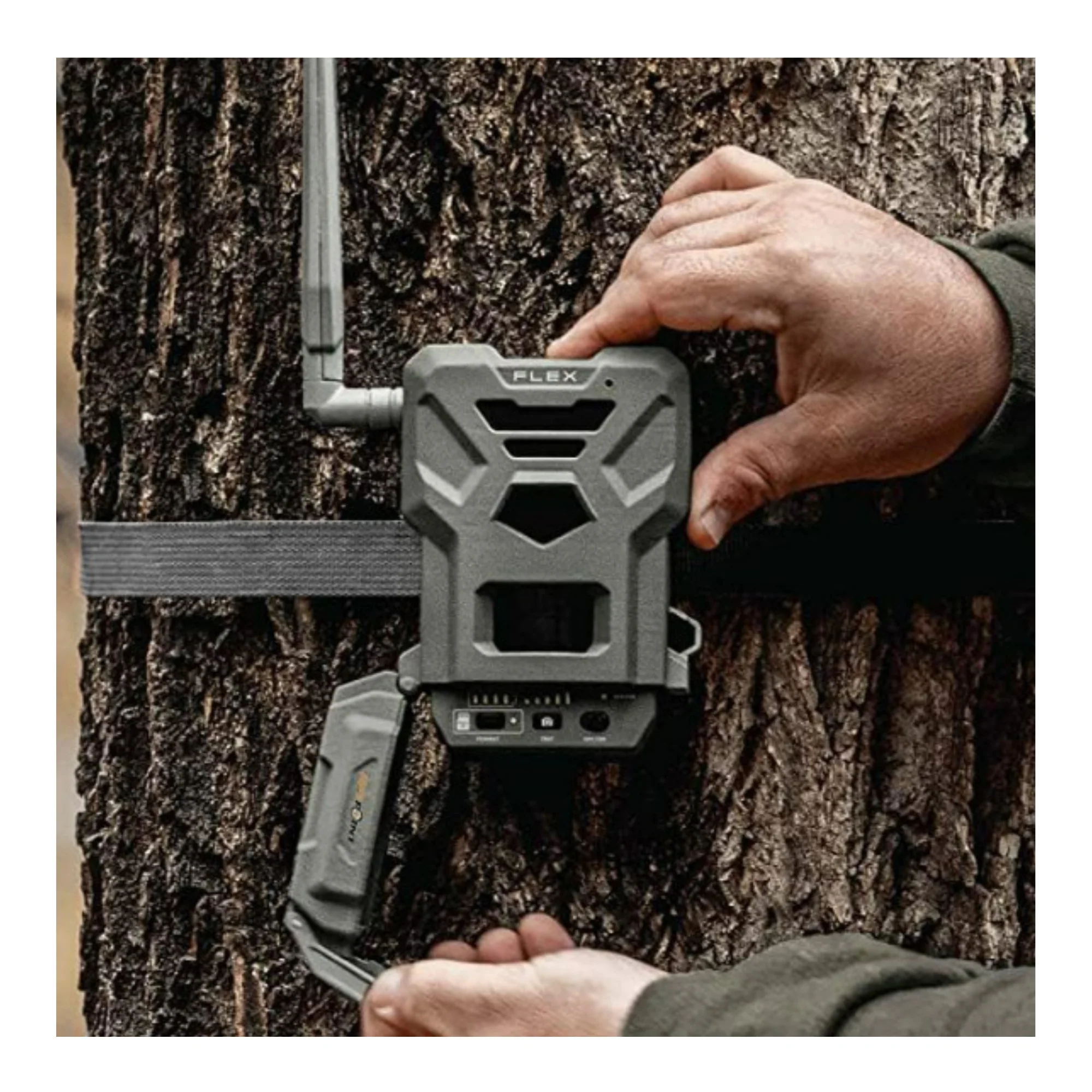 Spypoint Flex-Dark GPS Cellular Trail Camera with 10W Battery Solar Panel 32GB SDCard and Reader - Image 6
