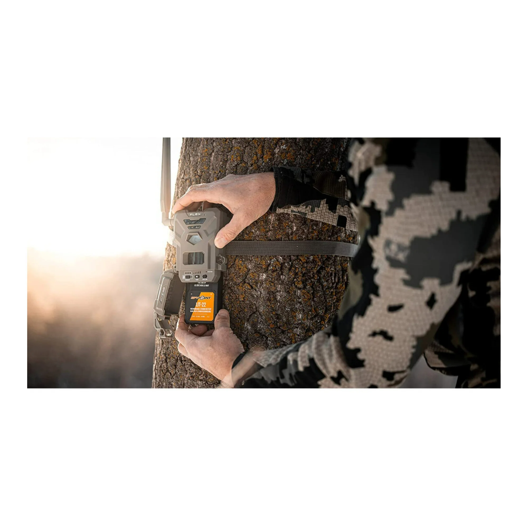 Spypoint Flex-Dark Trail Camera with 2 x 10W Battery 2 x Solar Panel 2 x 32GB SD Card Bundle - Image 15