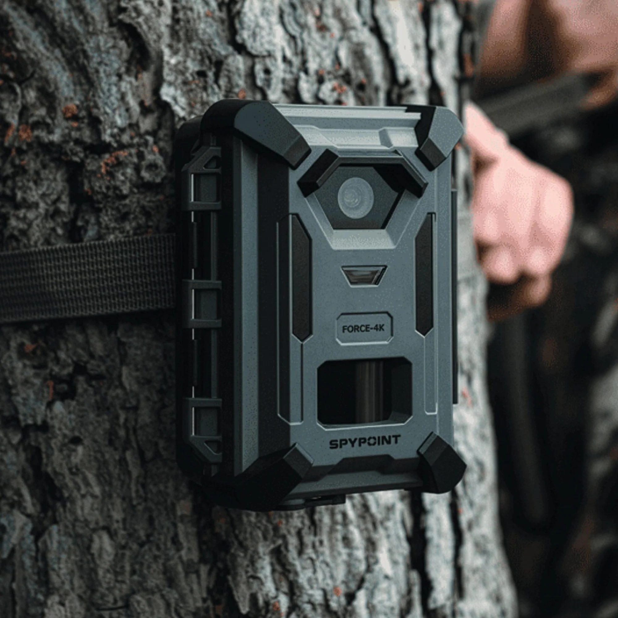 Spypoint FORCE-4K Trail Camera with 32GB MicroSD and Accessories Bundle - Image 3