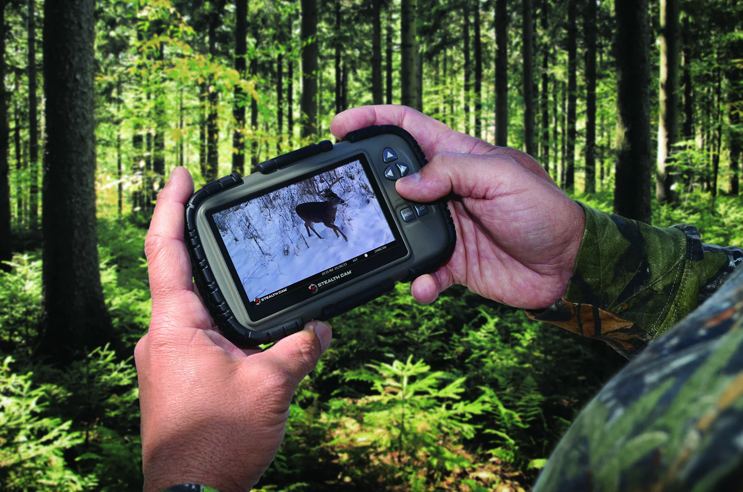 Stealth Cam P18 7 MP Compact Scouting Cameras (4-Pack) with Holders and Viewer - Image 6