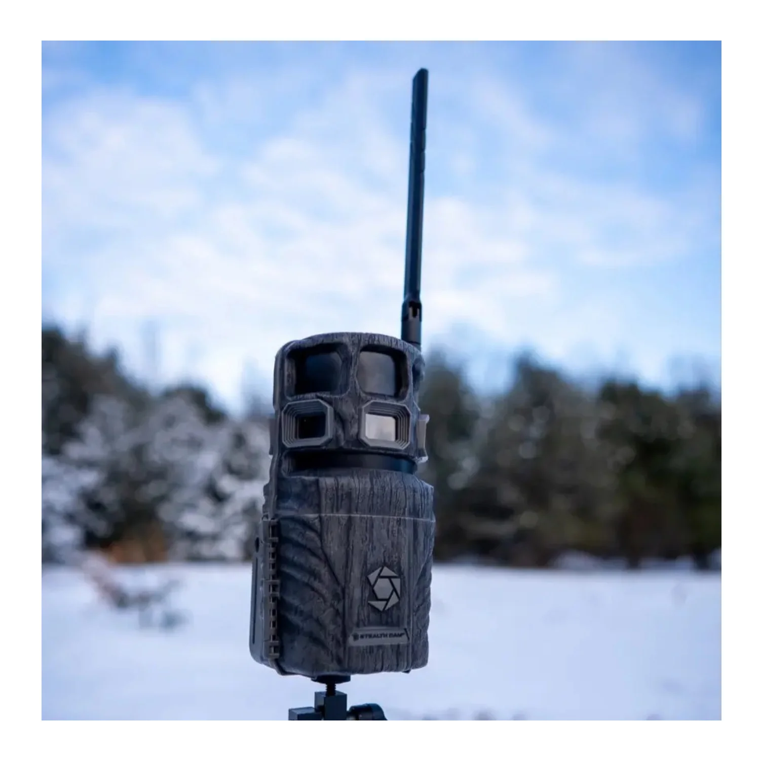 Stealth Cam Revolver Pro 2.0 Trail Camera with Solar Battery Pack - Image 2