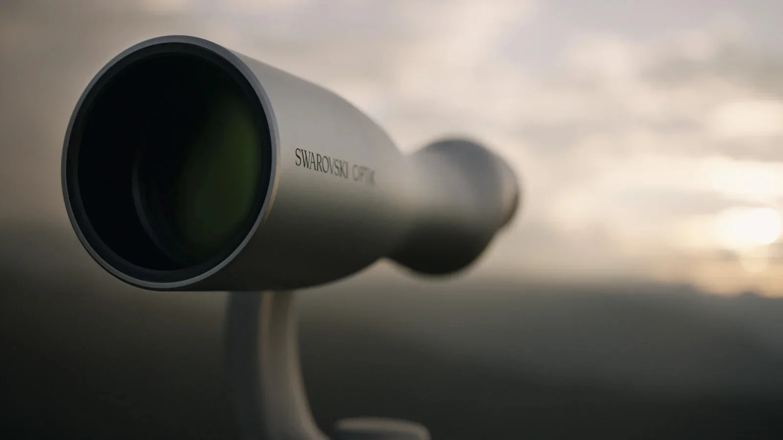 SWAROVSKI OPTIK 30 x 95 ST Vista Straight Viewing Outdoor Spotting Scope - Image 3